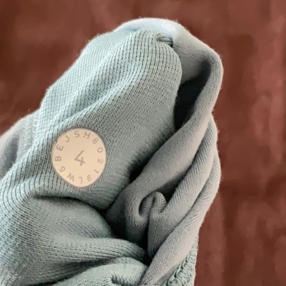 Lululemon leggings - Picture 5 of 5